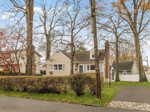 40 Glen Ave, Rye Brook NY  10573-2636 exterior