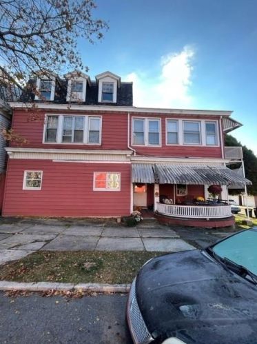 502 Center St, Jim Thorpe, PA 18229-2101