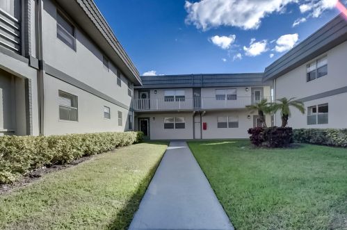 402 Flanders I, Delray Beach, FL 33484-5364