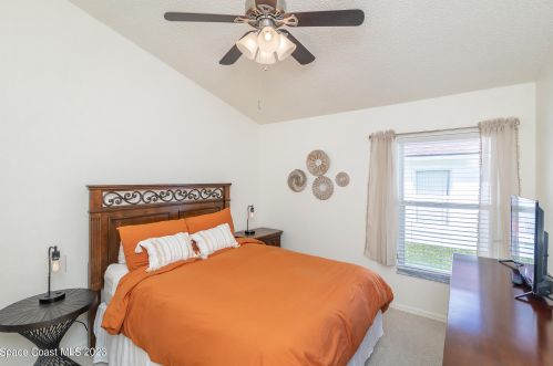 2631 Autumn Creek Cir, Kissimmee FL  34747-2236 exterior