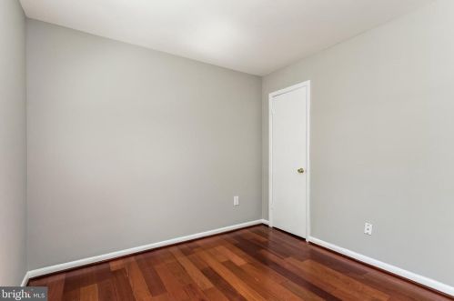 13207 Nassau Dr, Woodbridge VA  22193-4104 exterior