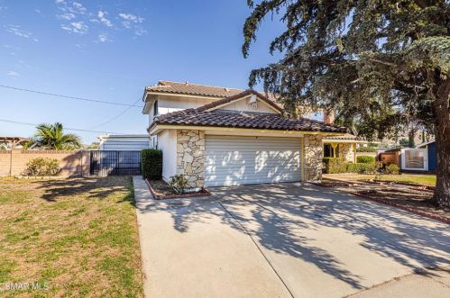 6297 Jill Ct, Simi Valley, CA 93063-3727