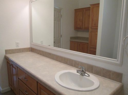 1584 Duke Dr, Livingston CA  95334-9343 exterior