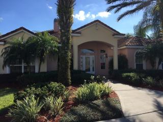 1237 Beach Cir, Kissimmee FL  34746-6747 exterior