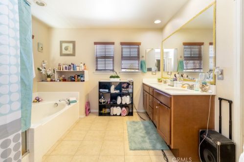 19515 Palomar St, Lake Elsinore CA  92530-6393 exterior