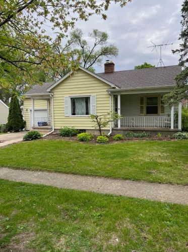 276 Ridge St, Crown Point, IN 46307-4132