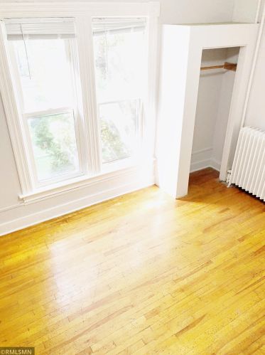 946 Clark St, Saint Paul MN  55130-4032 exterior