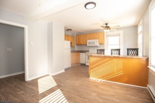 73 Western Ave, Morristown NJ  07960-9229 exterior