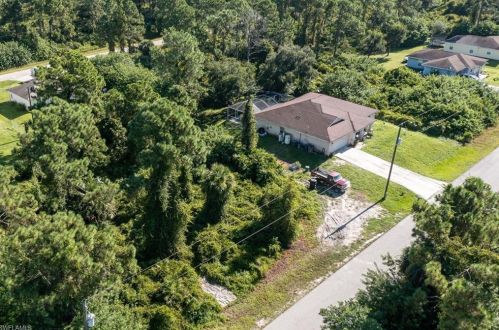 3610 65th St, Lehigh Acres, FL 33971-0871