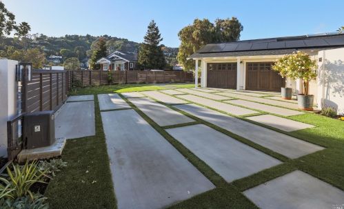 221 Martinique Ave, Tiburon CA  94920-1044 exterior