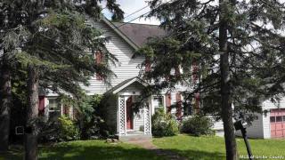 317 Crescent Ave, Highland, NY 12528-2429