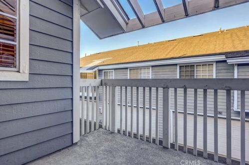 11690 Lakewood Blvd, Downey CA  90241-5272 exterior