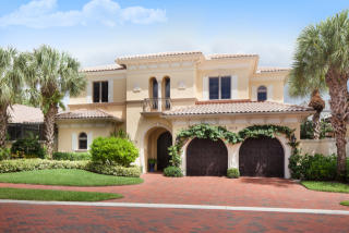 9018 Terranova Dr, Naples, FL 34109-4369