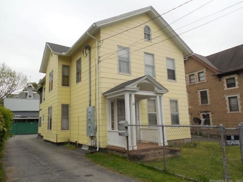 26 Waterville St, Waterbury CT  06710-1853 exterior