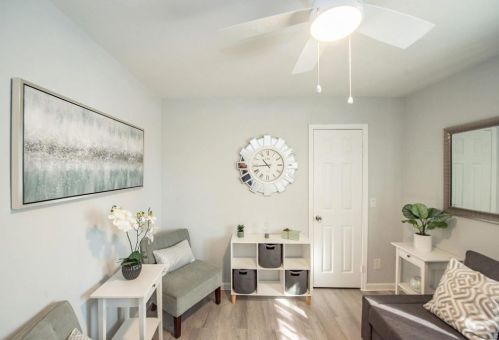 1031 Gale St, Escondido CA  92027-1230 exterior