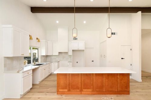3408 Loma Vista Cir, Palm Springs CA  92264-3528 exterior