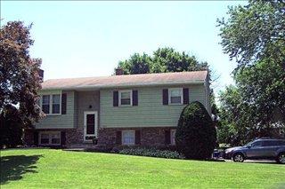 1405 Esther Dr, Lebanon, PA 17042-9135