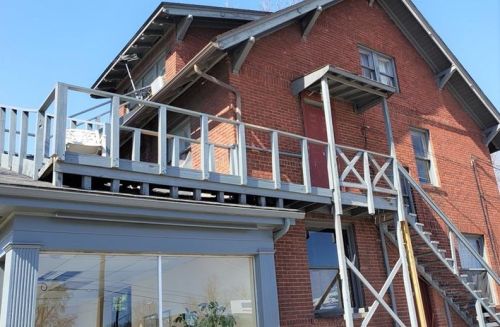 145 Wallace Ave, New Castle PA  16101-2550 exterior