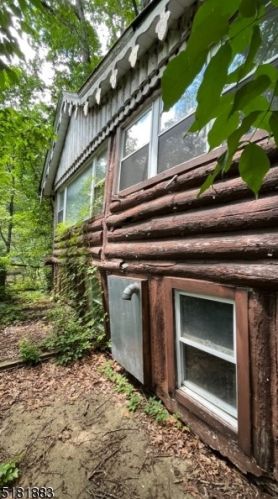 21 Pheasant Ln, West Milford NJ  07480-4008 exterior