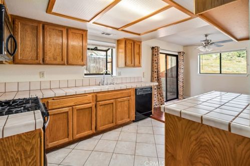 42558 Ranch Club Rd, Leona Valley CA  93532-1407 exterior