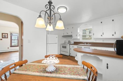 53 Cedar Grove Ave, United States Coast Guard Ac CT  06320-3732 exterior