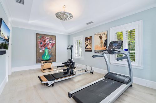 444 Chilean Ave, Palm Beach FL  33480-4529 exterior