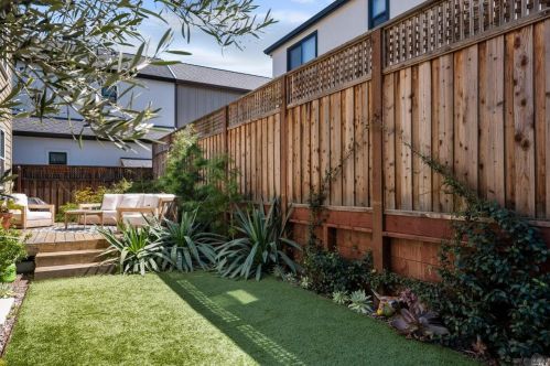 3516 Parker Hill Ct, Santa Rosa CA  95404-1512 exterior