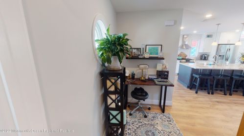 5 Fort Ave, Pelican Island NJ  08751-1512 exterior