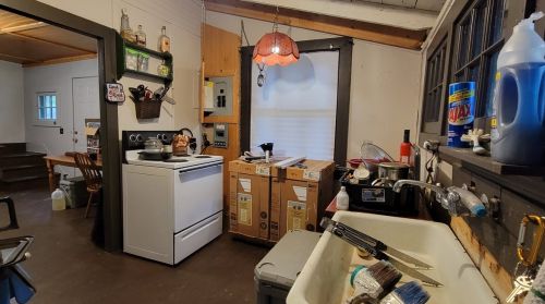 1154 Glades Pike, Somerset PA  15501-5804 exterior