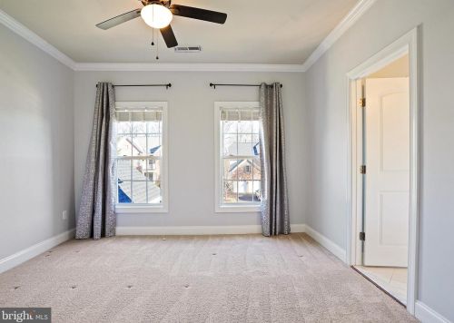 16143 Jordan Crest Ct, Haymarket VA  20169-4943 exterior