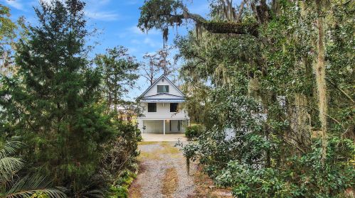 63 Shady Ln, Freeport, FL 32439-4938