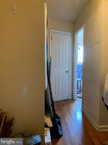 60 Thorn Ln, New Castle DE  19720-2152 exterior