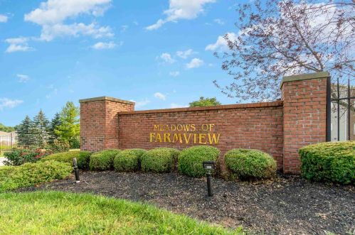 998 Mistflower Ln, Florence KY  41042-8098 exterior