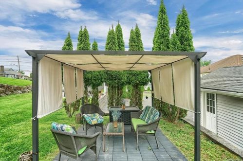 29 Ramapo Rd, Garnerville NY  10923-1717 exterior