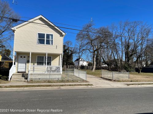 146 Borden Ave, Tinton Falls, NJ 07712-6715
