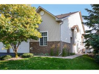 2551 Mallard Dr, Saint Paul, MN 55125-3826