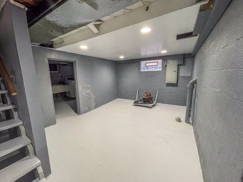 200 Larkspur St, Whitaker PA  15120-2208 exterior