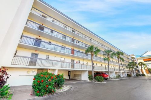 1024 Anglers Cv, Marco Island FL  34145-2382 exterior