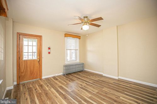 242 Hurst St, Norristown, PA 19405-1625