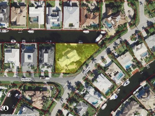 1890 Tarpon Rd, Naples, FL 34102-1532