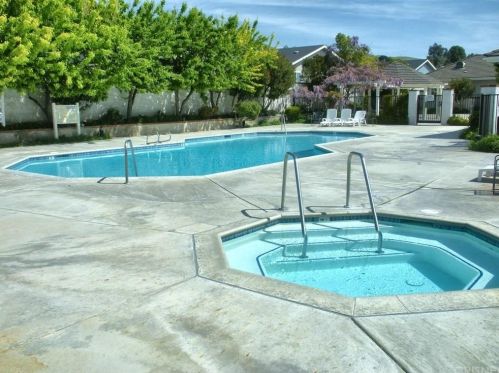 20084 Crestview Dr, Santa Clarita CA  91351-5759 exterior