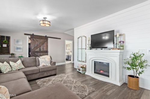 29419 183rd Ave, Sun City AZ  85387-9696 exterior