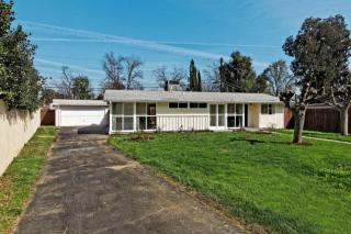8126 Tunney Ave, Los Angeles, CA 91335-1052