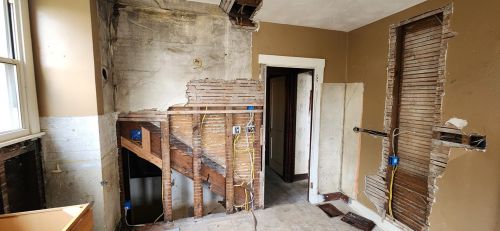 5725 Verona Rd, Verona PA  15147-3012 exterior