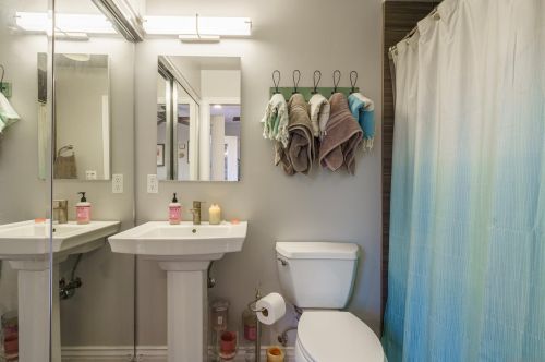 8530 Harwell Dr, San Diego CA  92119-1917 exterior