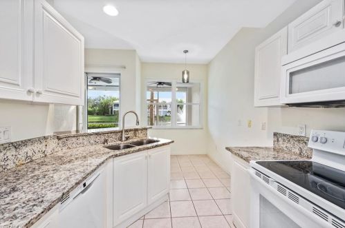 4690 Hawks Nest Way, Naples, FL 34114-0851