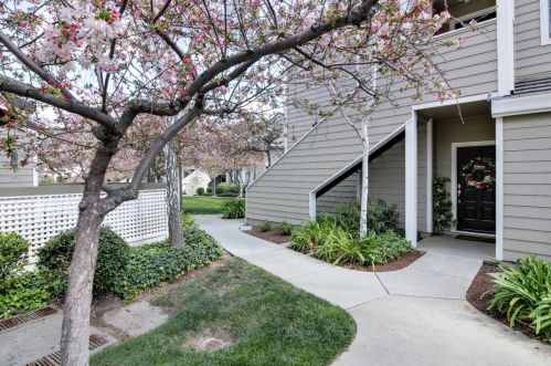 5919 Lake Almanor Dr, San Jose, CA 95123-2441