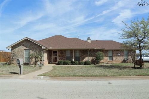 1316 Tumbleweed Trl, Henrietta, TX 76365-2423