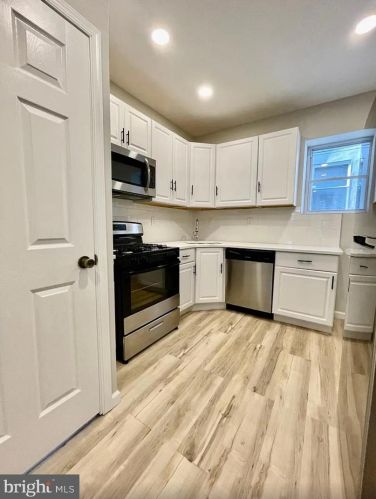 2211 Cantrell St, Philadelphia PA  19145-3306 exterior