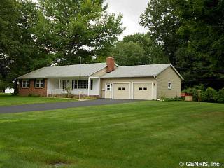 42 Sandle Dr, Fairport, NY 14450-3128
